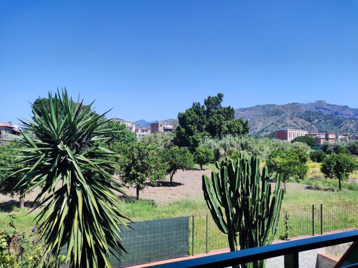 Casa Dei Fiori Con La Vista A Taormina Apartment Schiso Exterior photo